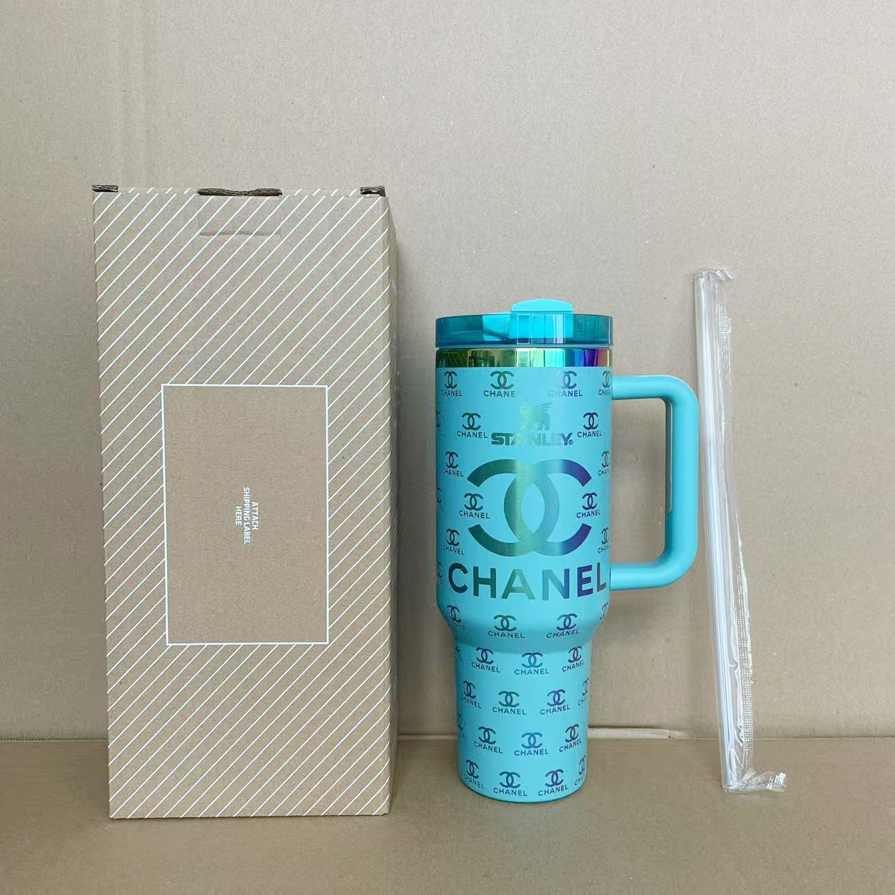 🔥 Chanel Insulated Cup 40oz Free Shippment